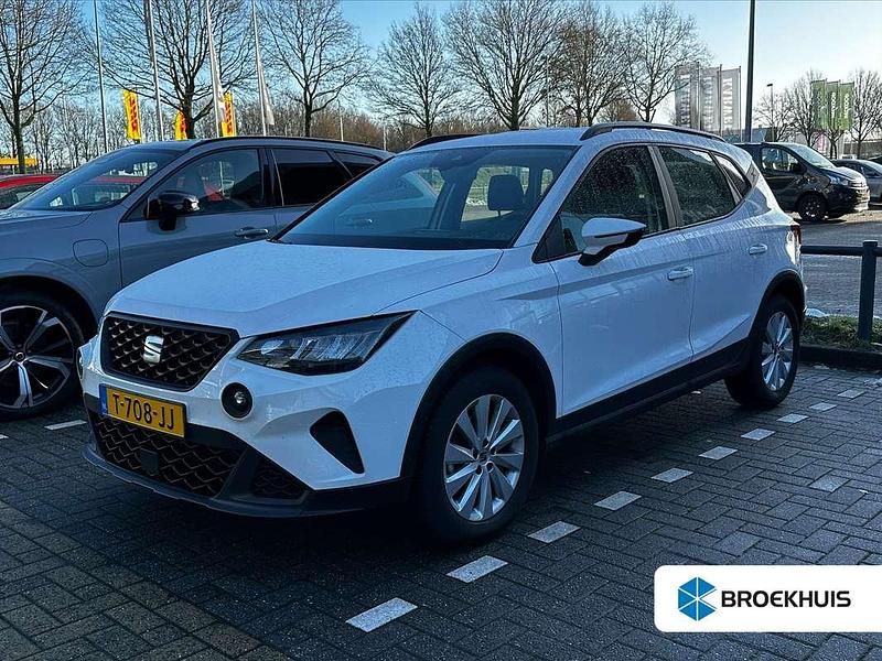 Wit Occasion 2023 Seat Arona Style SUV | € 17.900 (Eerlijke prijs) - Afbeelding 1/4
