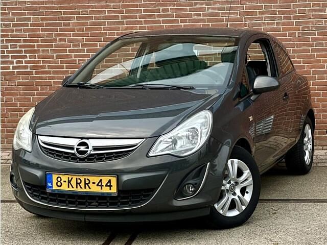 Grijs Occasion 2013 Opel Corsa Hatchback | € 4.450 (Eerlijke prijs) - Afbeelding 1/4