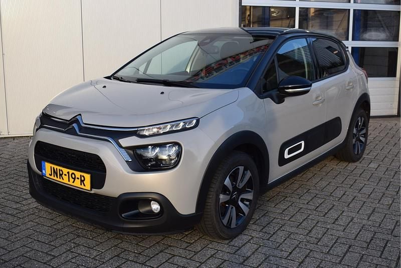 Grijs Occasion 2025 Citroën C3 PureTech Hatchback | € 12.495 (Super prijs) - Afbeelding 1/4