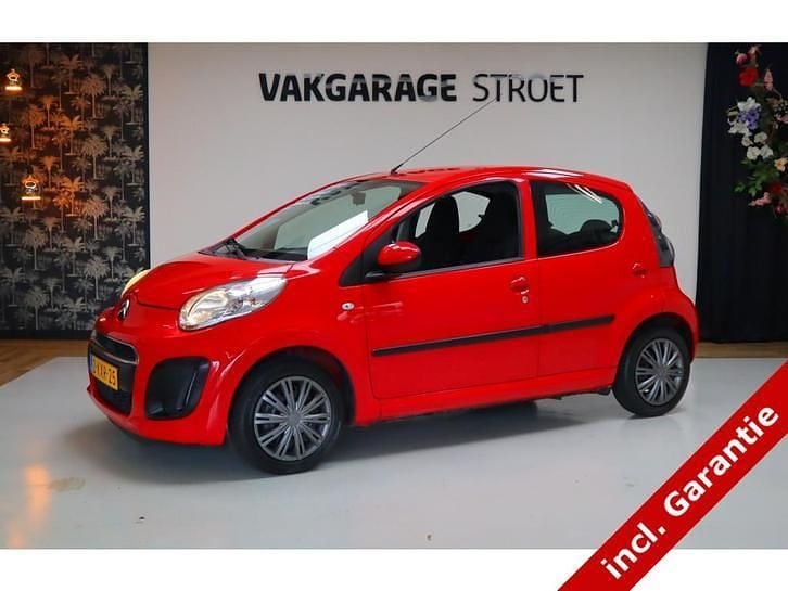 Rood Gebruikt 2013 Citroën C1 Tendance Hatchback | € 7.999 (Iets duurder) - Afbeelding 1/4