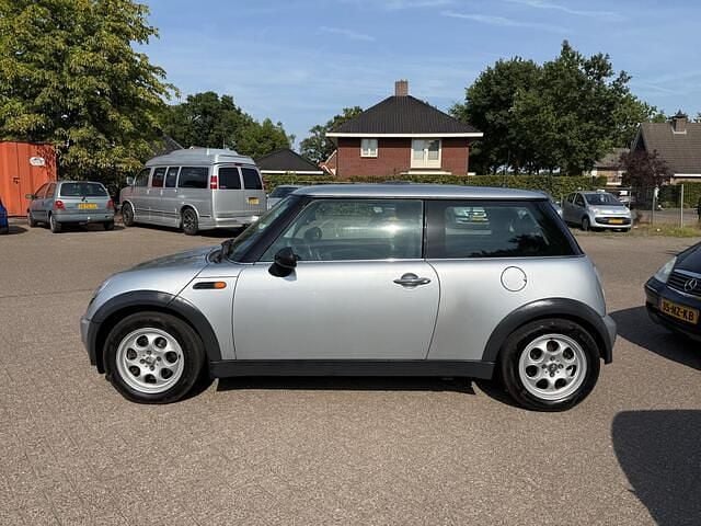 Grijs Gebruikt 2002 Mini ONE Salt Hatchback | € 2.595 (Duur) - Afbeelding 1/4