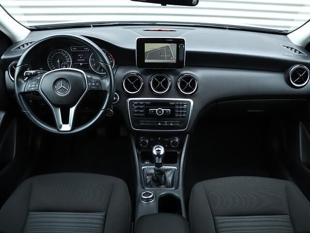 Occasion Mercedes A180 Edition 123 PK (90 kW) 2013 Grijs (metallic) Hatchback