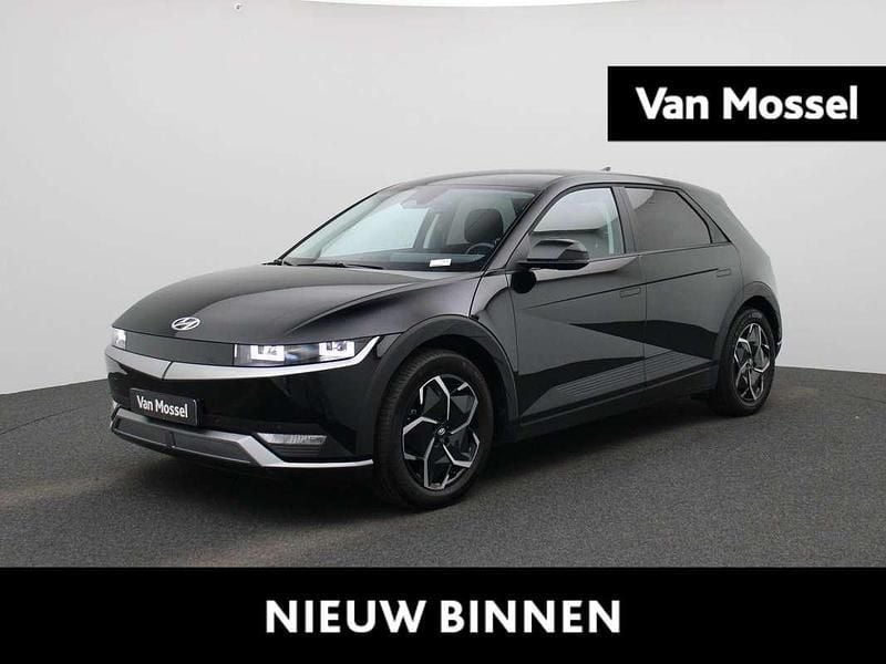 Zwart Gebruikt 2023 Hyundai Ioniq 5 SUV | € 33.400 (Goede deal) - Afbeelding 1/4