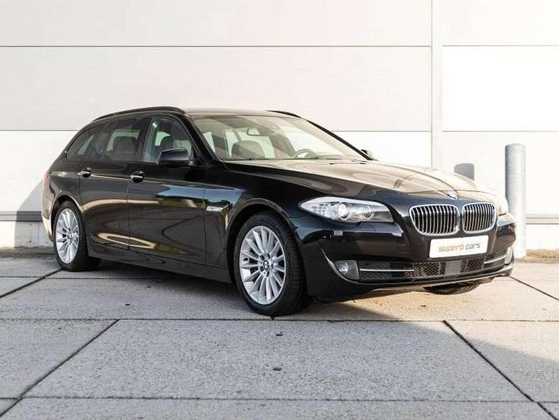 Zwart Gebruikt 2010 BMW 535 Stationwagen | € 24.995 - Afbeelding 1/4