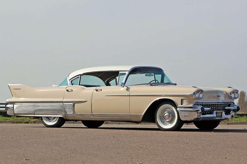 Beige Occasion 1958 Cadillac Fleetwood Sedan | € 64.950 - Afbeelding 1/4