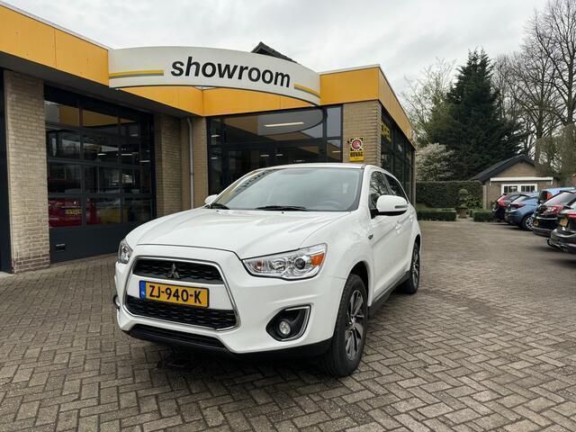Wit, metallic lak Gebruikt 2015 Mitsubishi ASX Invite+ SUV | € 11.995 (Eerlijke prijs) - Afbeelding 1/4