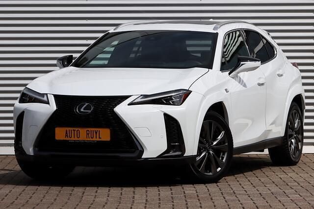 Wit Gebruikt 2023 Lexus UX 250h President Line SUV | € 44.500 (Eerlijke prijs) - Afbeelding 1/4
