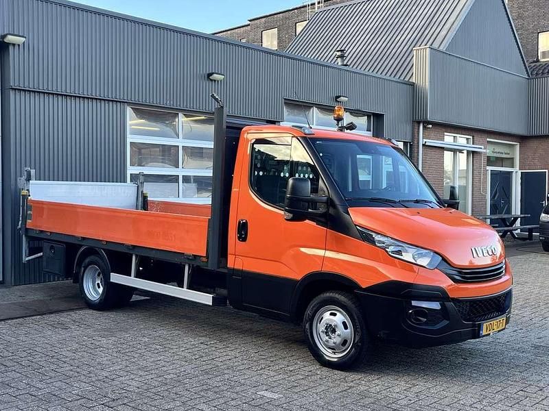 Oranje Gebruikt 2019 Iveco Daily Van | € 20.950 (Eerlijke prijs) - Afbeelding 1/4