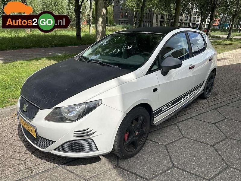 Wit Gebruikt 2009 Seat Ibiza Hatchback | € 1.945 (Super prijs) - Afbeelding 1/4