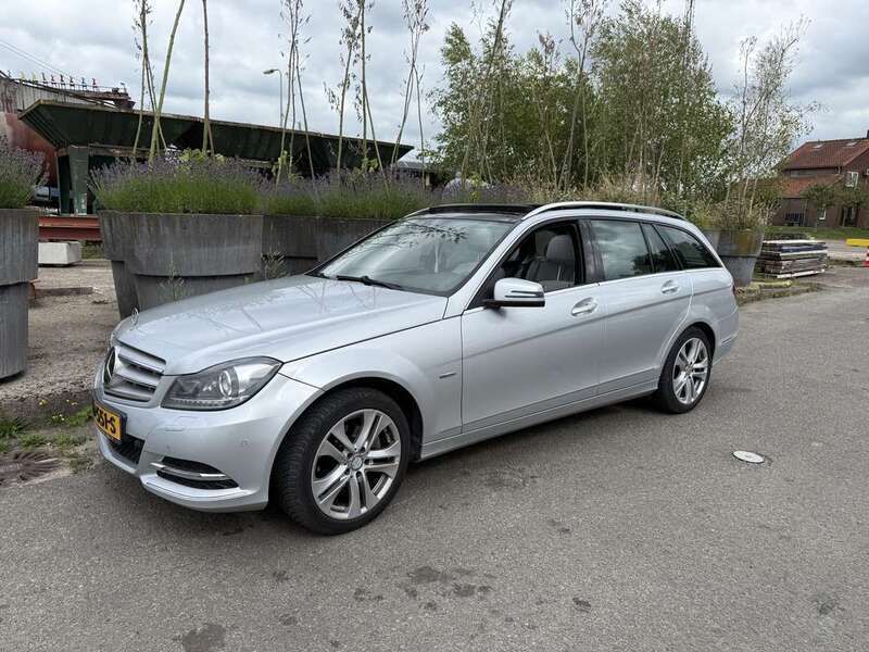 Grijs Gebruikt 2011 Mercedes C220 Stationwagen | € 7.950 (Eerlijke prijs) - Afbeelding 1/4