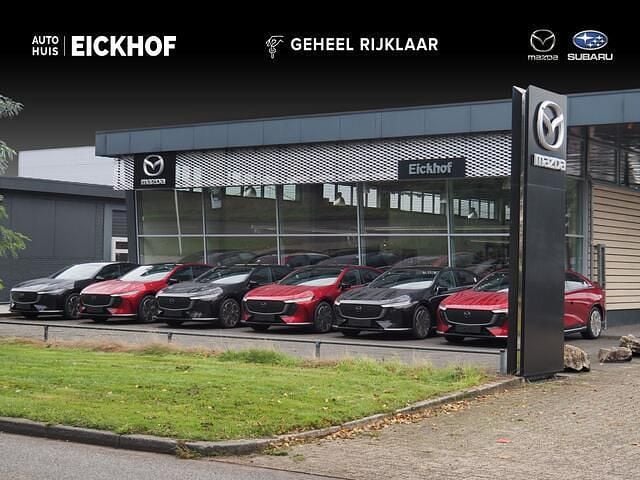 Wit Nieuw 2025 Mazda 6e Takumi-Line Sedan | € 42.990 - Afbeelding 1/2