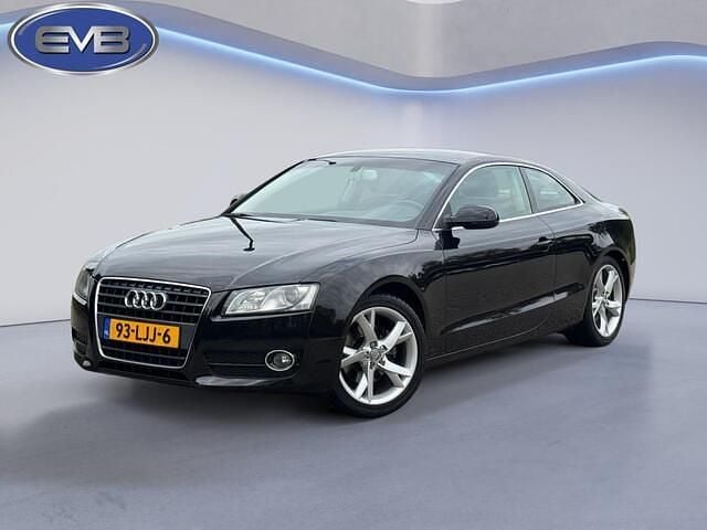 Zwart Gebruikt 2010 Audi A5 Coupé | € 7.945 (Eerlijke prijs) - Afbeelding 1/4