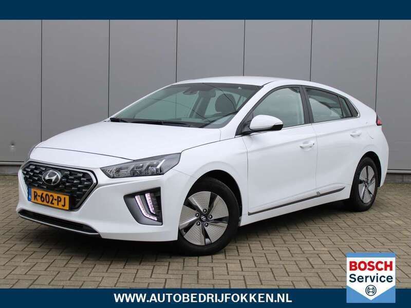 Wit Gebruikt 2022 Hyundai Ioniq Comfort Sedan | € 21.950 (Eerlijke prijs) - Afbeelding 1/4