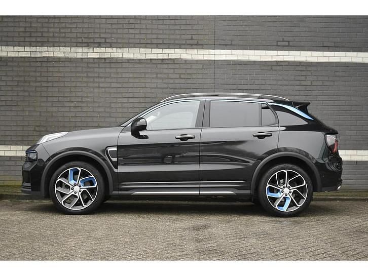 Occasion Lynk & Co 01 261 PK (191 kW) 2023 Zwart SUV