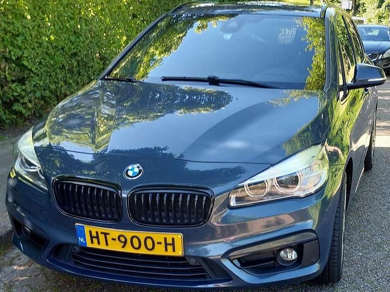 Grijs Gebruikt 2015 BMW 225 Stationwagen | € 13.500 - Afbeelding 1/4