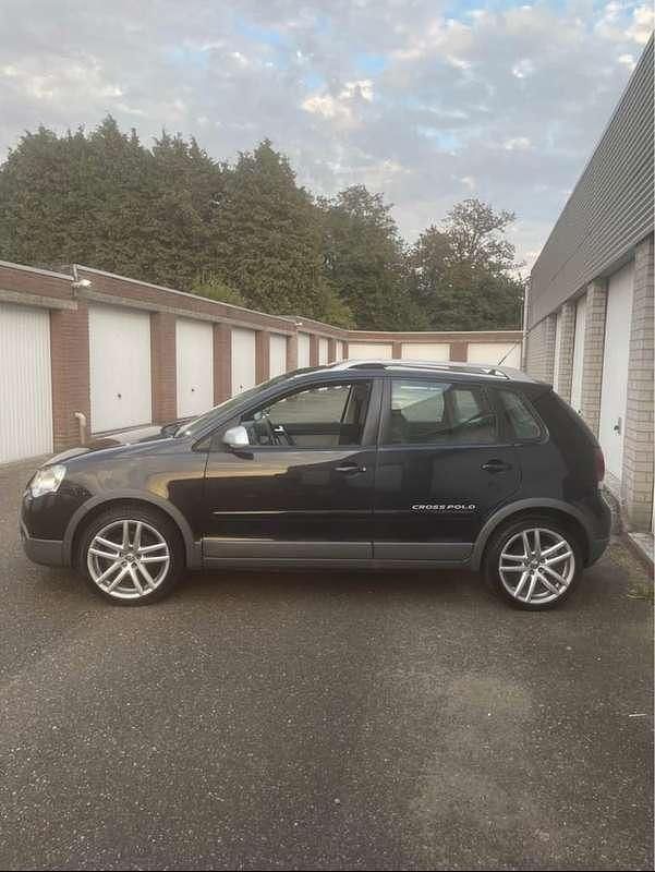 Zwart Gebruikt 2008 VW Polo Cross Hatchback | € 2.650 (Super prijs) - Afbeelding 1/4
