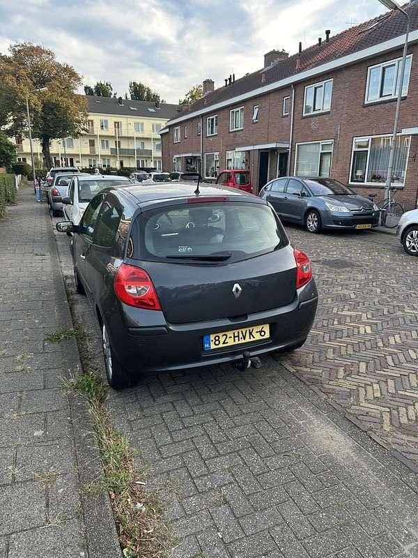 Occasion Renault Clio II Dynamique 101 PK (74 kW) 2009 Sedan