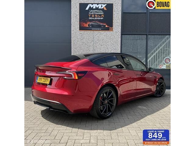 Rood Gebruikt 2024 Tesla Model 3 Performance Sedan | € 52.999 - Afbeelding 1/4