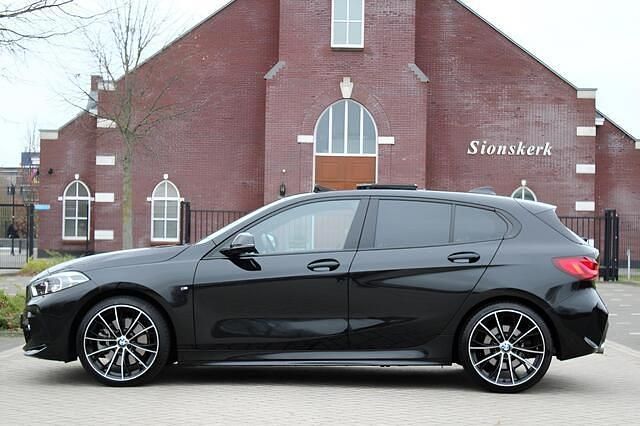 Occasion BMW 120 M Sport 178 PK (130 kW) 2021 Zwart Hatchback