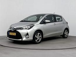 Grijs metallic Gebruikt 2016 Toyota Yaris Limited Hatchback | € 13.700 (Eerlijke prijs) - Afbeelding 1/3