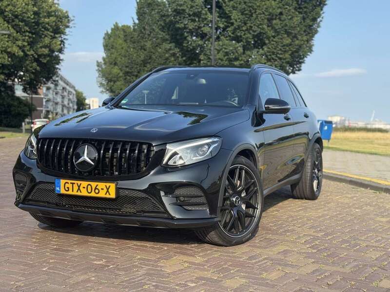 Zwart Gebruikt 2017 Mercedes GLC43 AMG AMG Stationwagen | € 37.950 (Eerlijke prijs) - Afbeelding 1/4