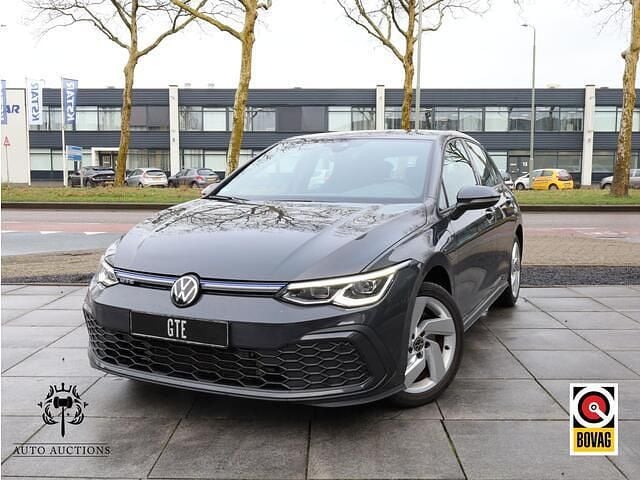 Grijs Gebruikt 2022 VW Golf VIII GTE Hatchback | € 22.950 (Super prijs) - Afbeelding 1/4