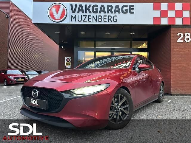 Rood Gebruikt 2019 Mazda 3 Luxury Hatchback | € 20.945 (Eerlijke prijs) - Afbeelding 1/4