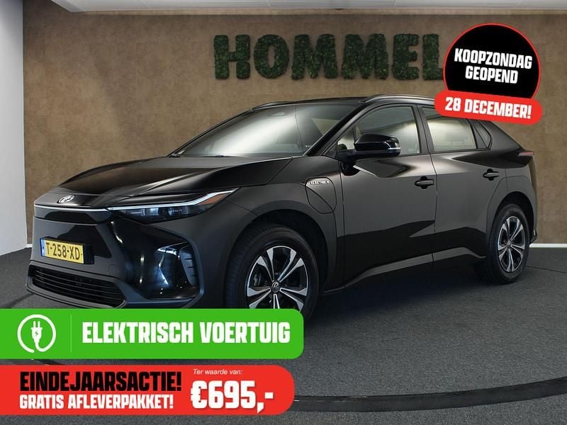 Zwart Gebruikt 2023 Toyota bZ4X Active SUV | € 28.445 (Eerlijke prijs) - Afbeelding 1/4