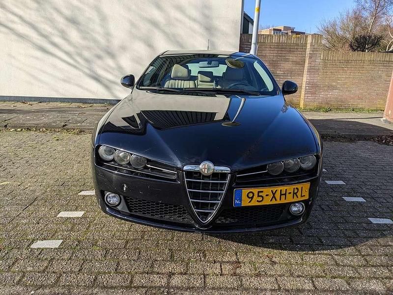 Zwart Gebruikt 2007 Alfa Romeo 159 Business Stationwagen | € 3.000 - Afbeelding 1/4
