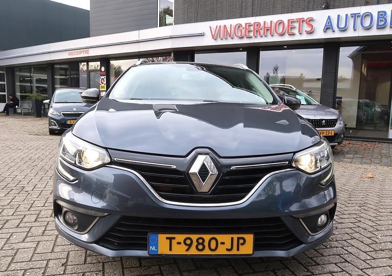 Occasion Renault Mégane GrandTour LIMITED 116 PK (85 kW) 2019 Grijs (metallic) Stationwagen