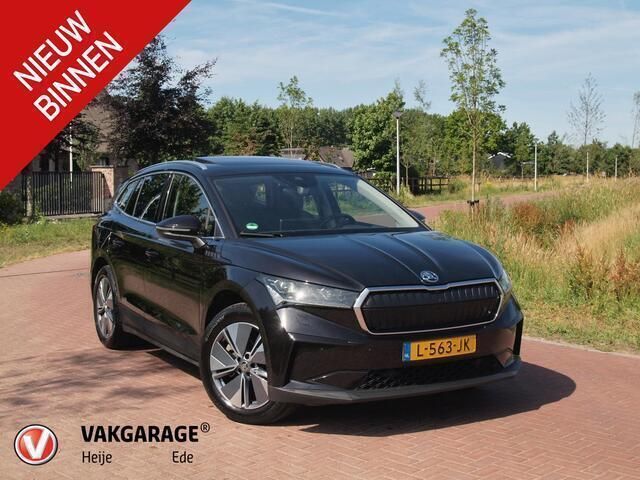 Zwart Gebruikt 2021 Skoda Enyaq iV SUV | € 28.750 (Eerlijke prijs) - Afbeelding 1/4