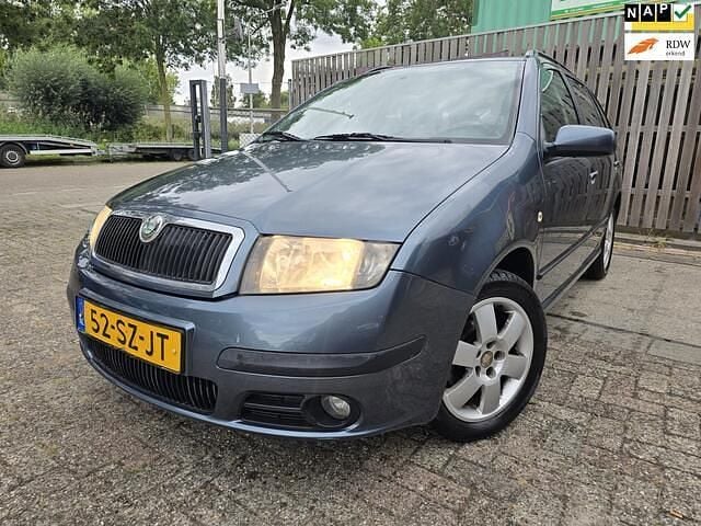 Grijs Gebruikt 2006 Skoda Fabia Stationwagen | € 999 (Eerlijke prijs) - Afbeelding 1/4