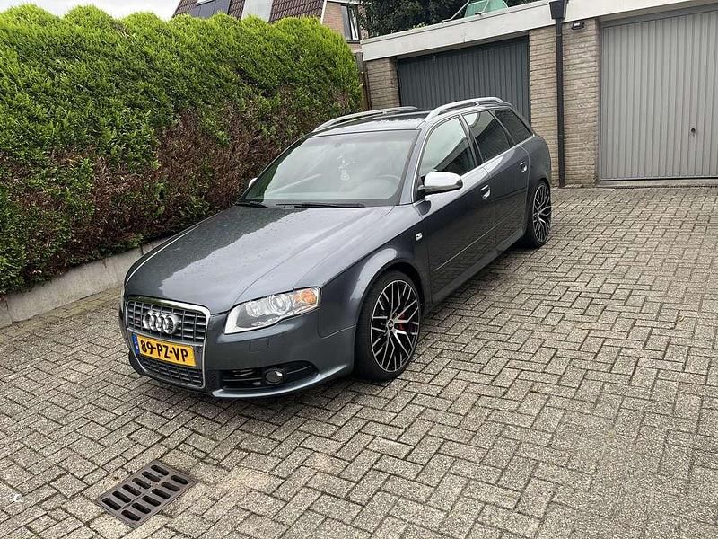 Grijs Occasion 2005 Audi A4 Stationwagen | € 7.750 (Goede deal) - Afbeelding 1/4