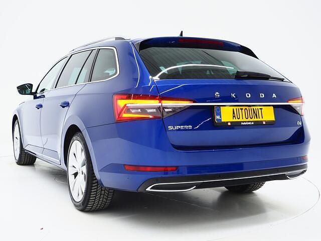 Occasion Skoda Superb LAURIN & KLEMENT 218 PK (160 kW) 2022 Blauw Stationwagen