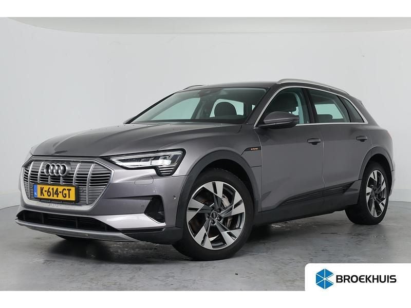 Grijs Gebruikt 2020 Audi e-tron Business SUV | € 27.895 (Goede deal) - Afbeelding 1/4