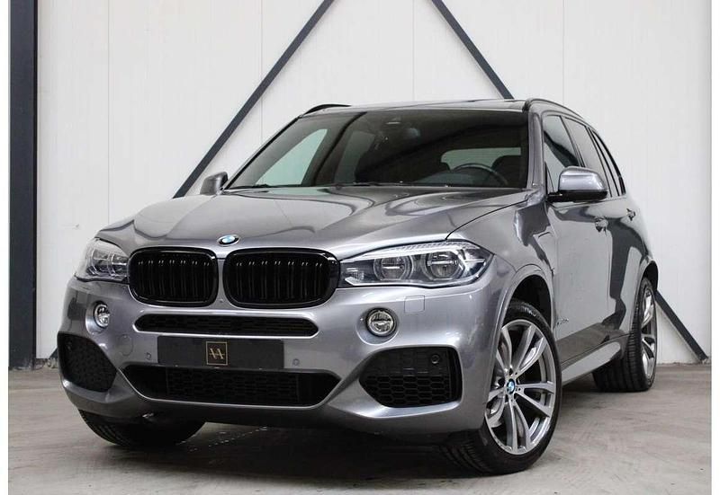 Grijs Occasion 2015 BMW X5 Executive SUV | € 28.999 (Iets duurder) - Afbeelding 1/4
