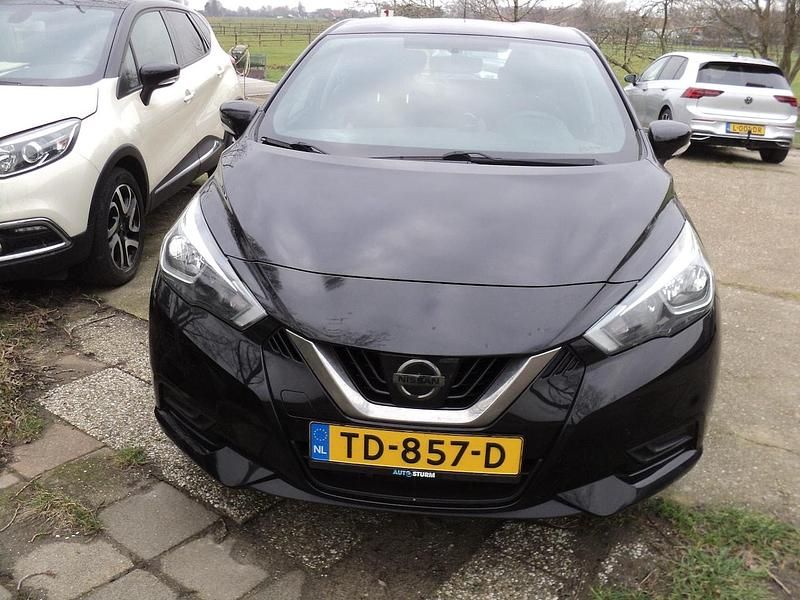 Zwart (metallic) Occasion 2018 Nissan Micra N-Connecta Hatchback | € 9.449 (Goede deal) - Afbeelding 1/4