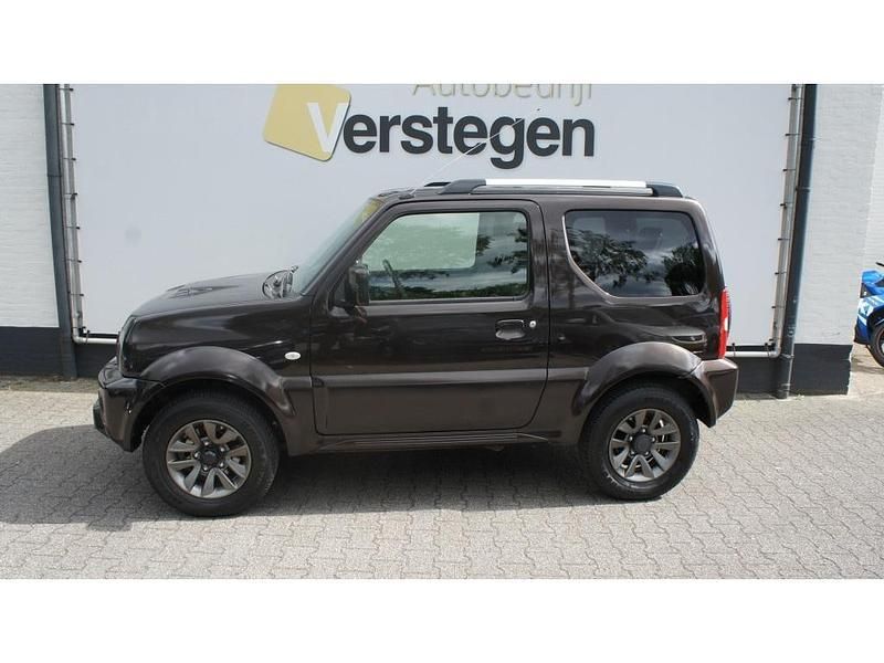 Bruin Gebruikt 2015 Suzuki Jimny Exclusive SUV | € 19.950 (Duur) - Afbeelding 1/4