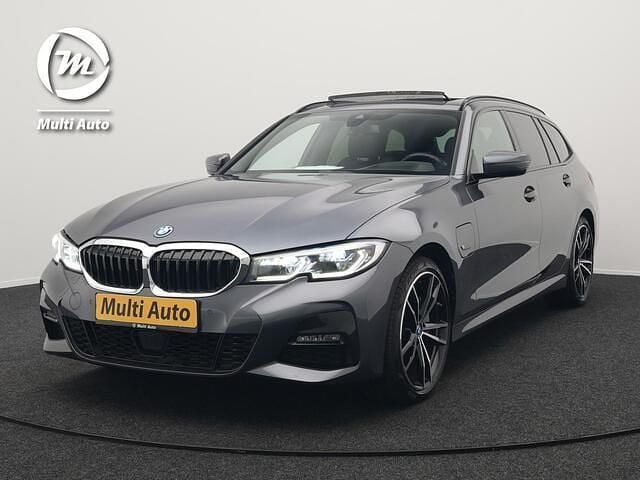 Grijs Gebruikt 2022 BMW 330 M Sport Stationwagen | € 34.390 (Eerlijke prijs) - Afbeelding 1/4