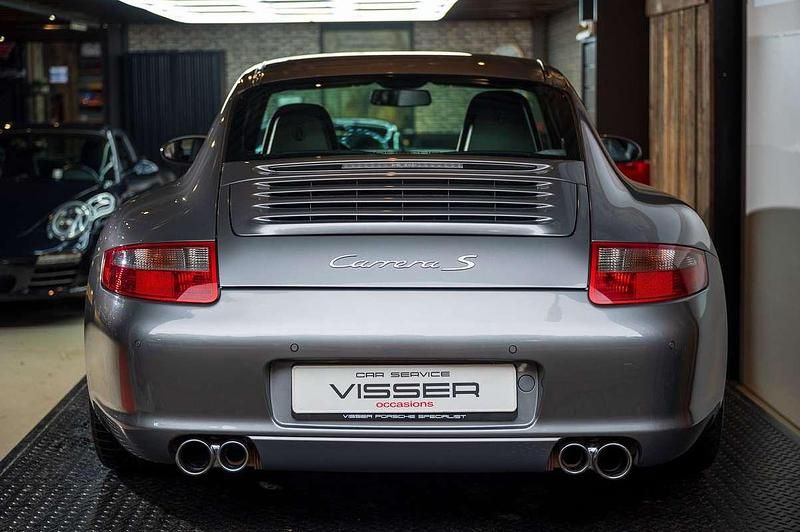 Occasion Porsche 911 Carrera S 355 PK (261 kW) 2005 Grijs Coupé
