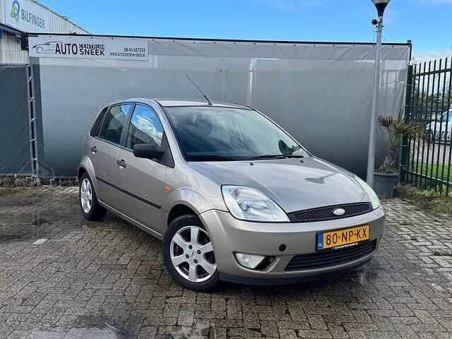 Grijs Gebruikt 2004 Ford Fiesta Trend Hatchback | € 999 (Goede deal) - Afbeelding 1/4