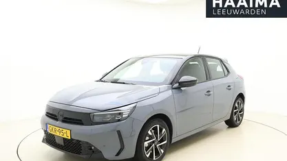 Rood Occasion 2024 Opel Corsa Hatchback | € 21.450 (Eerlijke prijs)