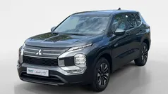 Grijs Nieuw 2025 Mitsubishi Outlander Intense SUV | € 52.048 (Eerlijke prijs)