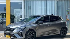 Grijs Gebruikt 2023 Renault Clio V Esprit Alpine Hatchback | € 20.295 (Goede deal)