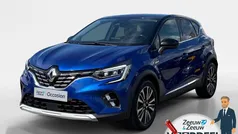Twotone bleu iron / noir etoi (donker blauw) Gebruikt 2022 Renault Captur Initiale Paris SUV | € 23.935 (Eerlijke prijs)