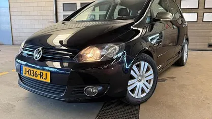 Zwart Occasion 2009 VW Golf Plus Cross Trendline MPV | € 3.950 (Goede deal)