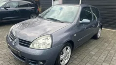 Blauw Gebruikt 2007 Renault Clio II Campus Hatchback | € 1.500 (Eerlijke prijs)