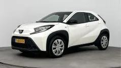 Wit Gebruikt 2023 Toyota Aygo Play Hatchback | € 18.945 (Goede deal)