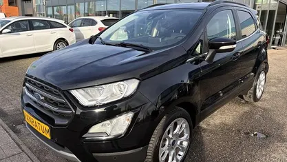 Zwart Gebruikt 2022 Ford Ecosport Titanium SUV | € 20.495 (Eerlijke prijs)