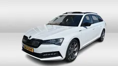 Wit Gebruikt 2021 Skoda Superb SportLine Stationwagen | € 25.950 (Eerlijke prijs)